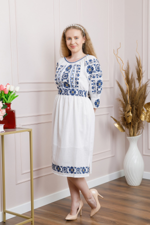 Rochii traditionale - Rochie traditionala alba cu motiv floral albastru Lacramioara