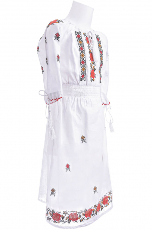 Rochie traditionala alba pentru fetite cu motiv floral rosu Catrinel [1]