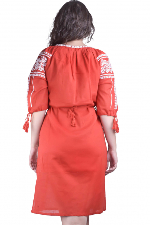 Rochie traditionala midi rosie cu motiv floral alb Roxana [2]