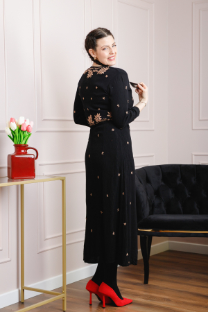 Rochie traditionala neagra cu motiv floral crem Anabela 01 [3]