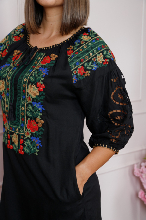 Rochie traditionala neagra cu motiv floral multicolor Simona 04 [1]