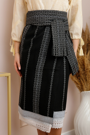 Set traditional catrinta si brau cu broderie argintie Matilda 03 [1]