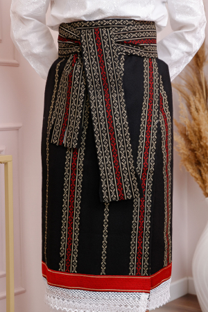 Set traditional catrinta si brau cu broderie rosie Matilda 01 [1]