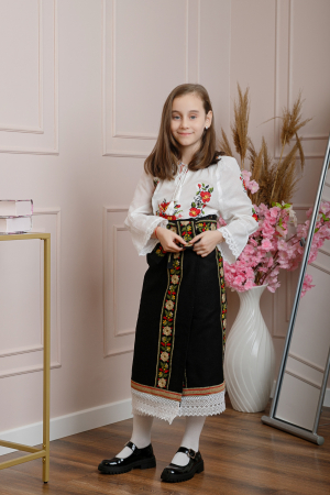 Set traditional catrinta si brau pentru fetite cu broderie aurie Sonia 02 [3]