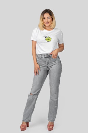 Tricou alb cu buburuza [3]