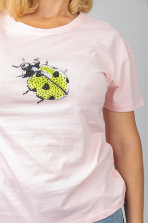 Tricou roz cu buburuza [1]
