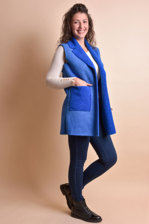 Vesta tip cojoc albastra cu buzunare aplicate [2]