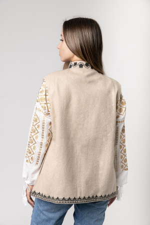 Vesta traditionala crem cu broderie florala neagra Catalina 01 [2]