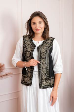 Veste si paltoane traditionale - Vesta traditionala neagra cu broderie geometrica aurie Maia
