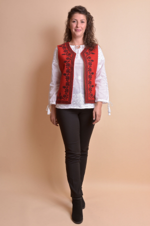 Vesta traditionala rosie cu broderie florala neagra Ramona [3]