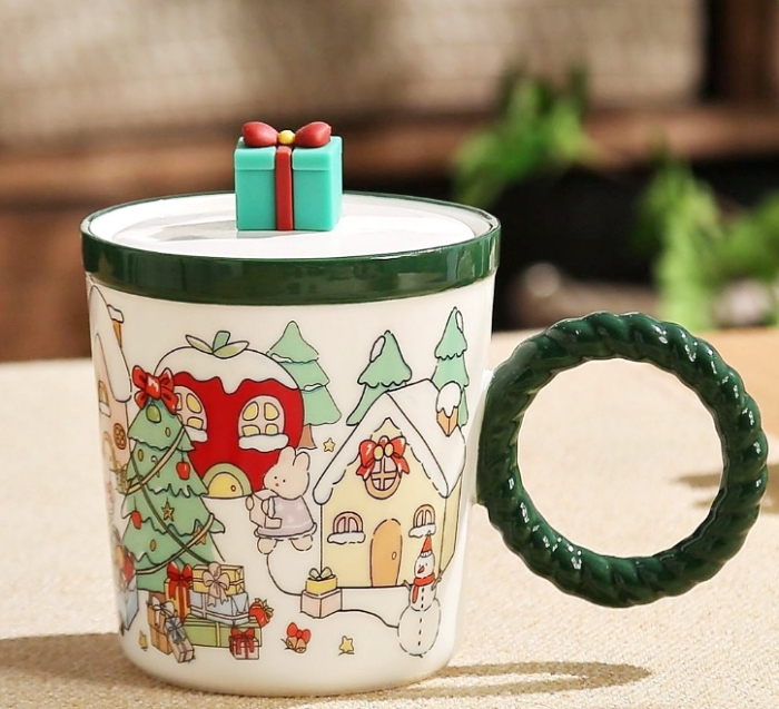 Cană Crăciun cu Capac și Brăduț 3D JOY – Căsuțe de Iarnă [4]