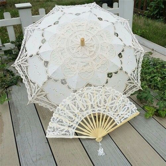 Set Umbrela si Evantai din Dantela Crem RETRO ROMANCE [3]