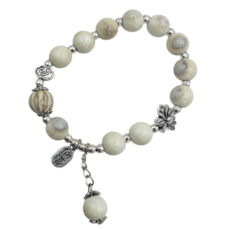 Bratari & Inele - Brățară ceramică cu mărgele albe și elemente metalice – stil elegant