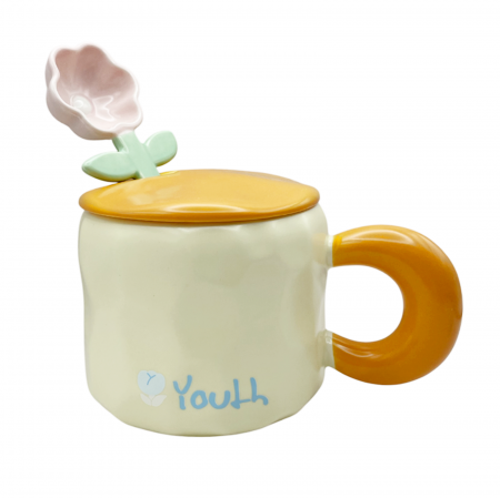 Primavara & Paste - Cană ceramică „Youth” cu capac și linguriță floare – design pastel