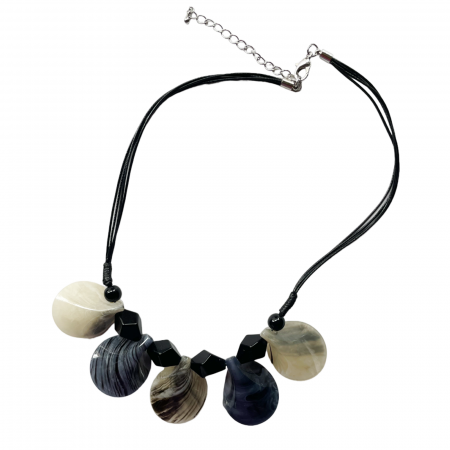Colier scurt MAGIC SHELL, Negru/ Crem [1]