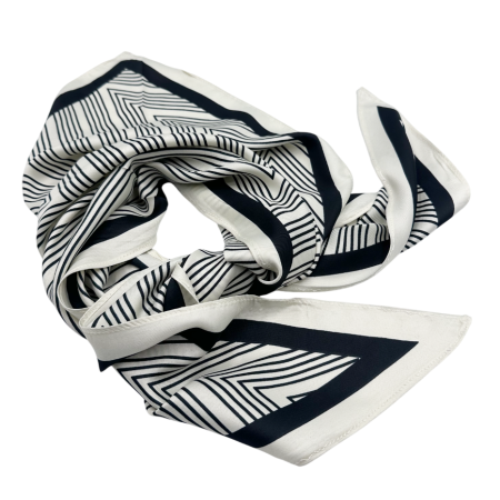 Esarfe Matase & Voal & Satin - Esarfa dama YANA triunghiulara cu dungi - alb/ Negru