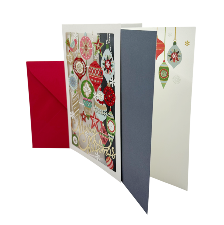 Felicitare MERRY CHRISTMAS cu globuri festive si plic rosu [1]