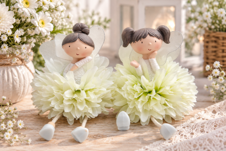 Figurina decorativa zana FLOWER FAIRY - cu rochita din petale verzi [2]