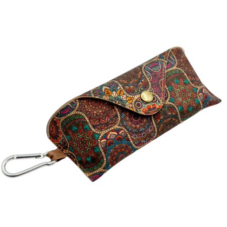 ACCESORII UTILE - Etui pentru ochelari - din pluta - Model Mandala Multicolor cu carabina