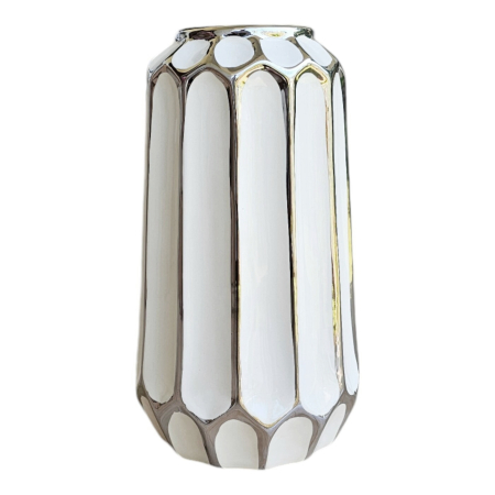 Vaze - Vază design modern alba cu finisaj metalic argintiu