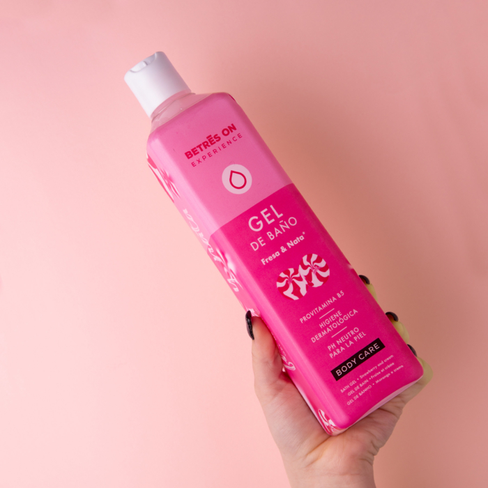 Gel de baie cu căpșuni și cremă Betres ON 750 ml [3]