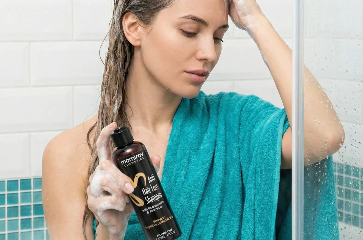 Șampon împotriva căderii părului cu 5% Baicapil și Pantenol 200 ml [2]