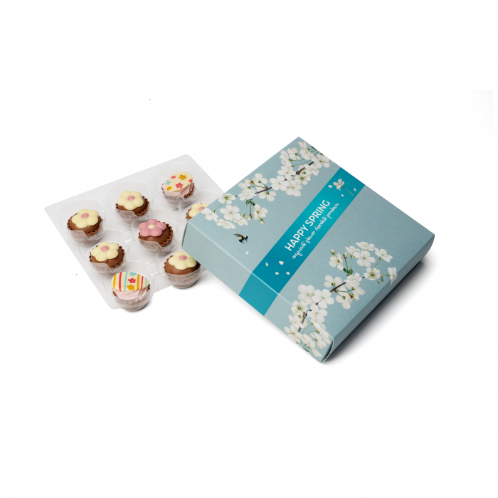 Cutie cu praline belgiene Flower Egg Cupcakes 9