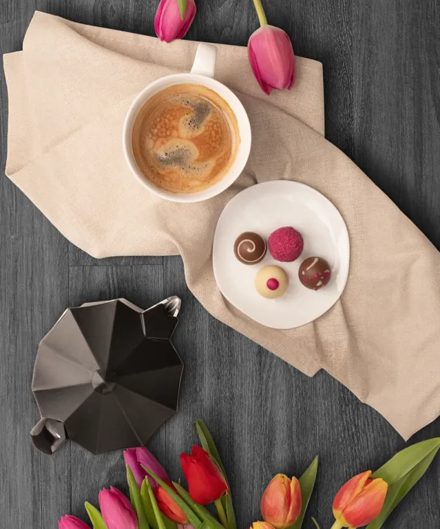 Cutie Prestige Blue Spring cu 25 de praline belgiene [3]