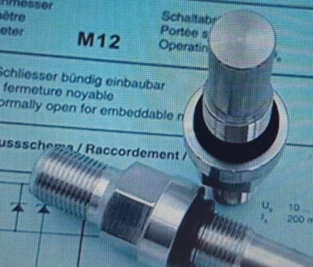 Senzor proximitate M12 x 1,0 cod 632609 [1]