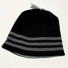 Produse cu transport gratuit – livrare rapidă și fără costuri - Set 2 Caciuli negre – Stil si Protectie in Sezonul Rece/ TRANSPORT GRATUIT