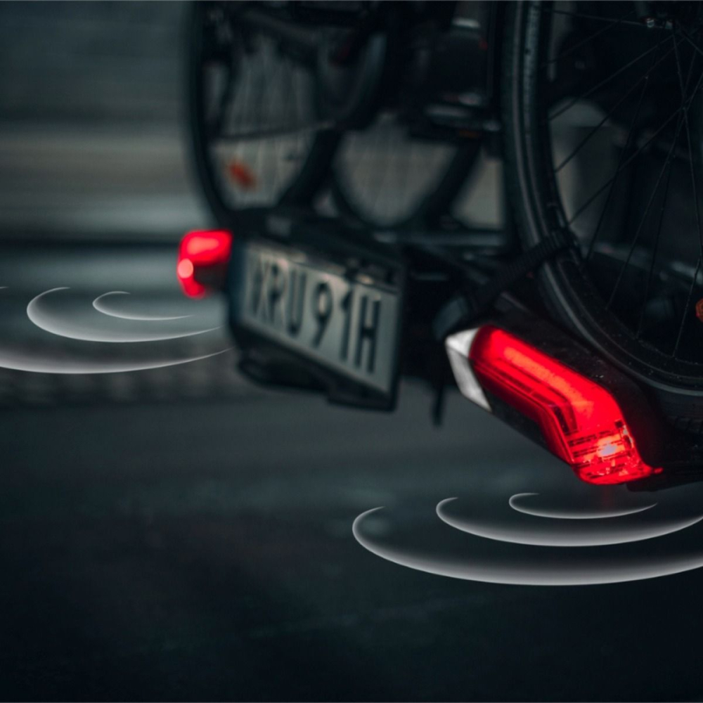 Suport pentru 2 biciclete cu senzori de parcare, Thule Epos ParkSecure 9802100 cu prindere pe carligul de remorcare (13 pini) [15]