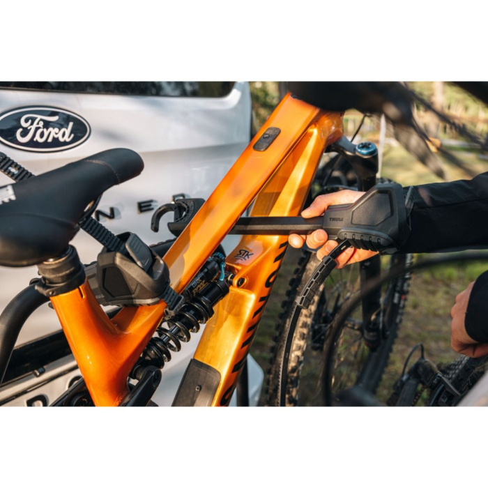 Suport pentru 3 biciclete Thule VeloSpace 3 cu prindere pe carligul de remorcare (13pini) Negru [9]