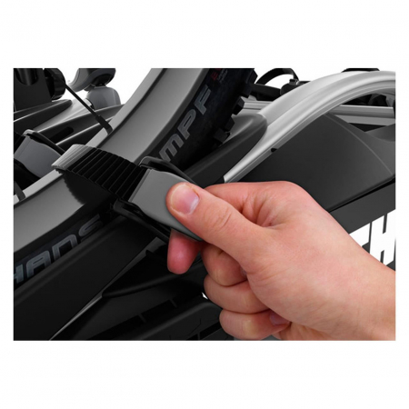 Suport 3 biciclete Thule VeloCompact 926 cu prindere pe carligul de remorcare [1]