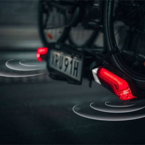 Suport pentru 2 biciclete cu senzori de parcare, Thule Epos ParkSecure 9802100 cu prindere pe carligul de remorcare (13 pini) [14]