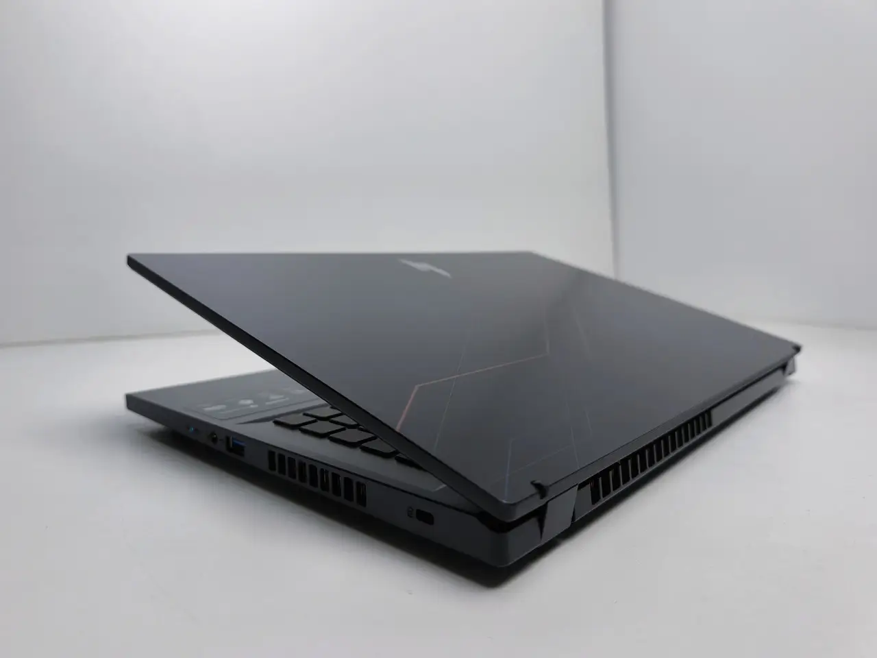Acer Nitro V 15 ANV15-51, Intel Core 5 210H, 16GB DDR5, 512GB SSD, NVIDIA RTX 4050 6GB, Windows 11 [10]