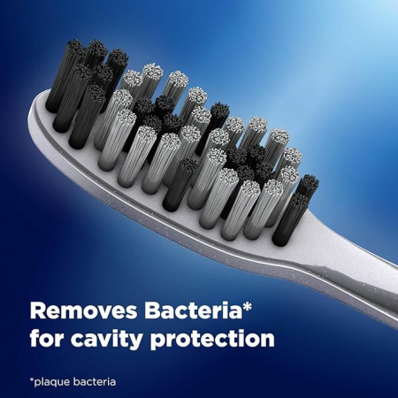 Set 4 x Periuta de dinti Oral B Cavity Defense cu extract de carbune, peri medii [4]