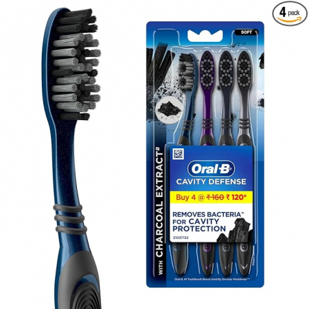 Periute de dinti clasice - Set 4 x Periuta de dinti Oral B Cavity Defense cu extract de carbune, peri medii