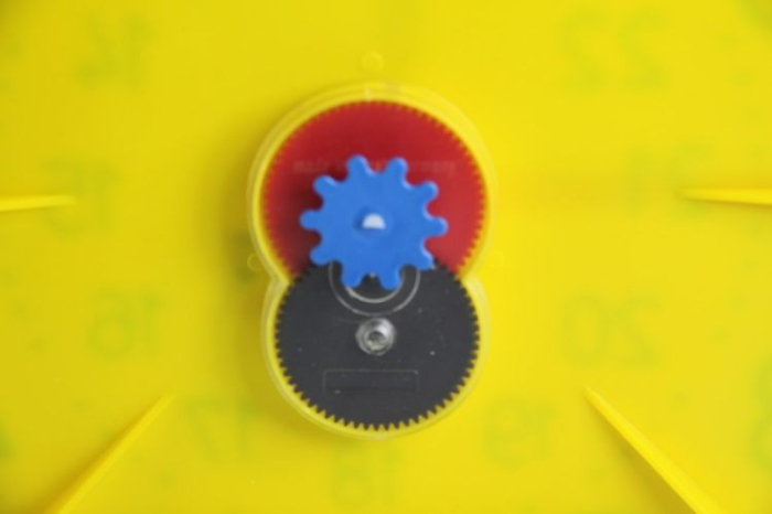 Ceas demonstrativ (diametrul 27 cm) [3]