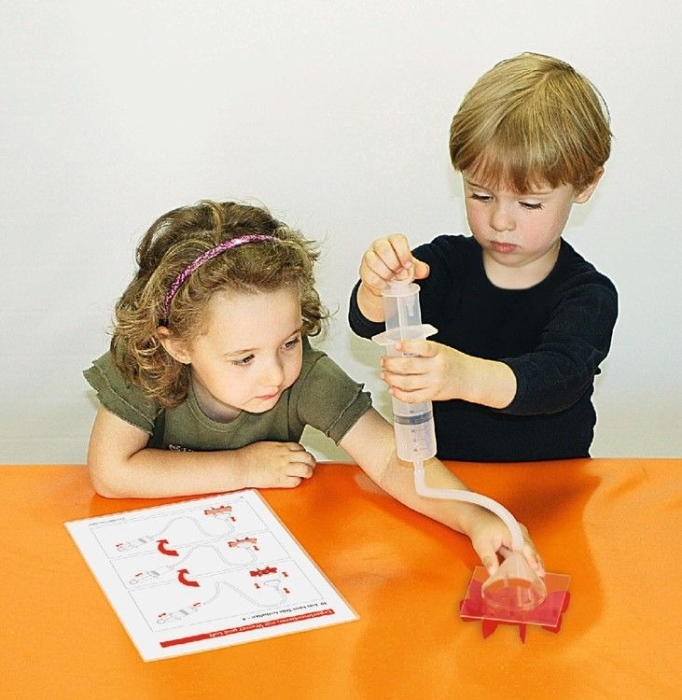 Trusa Experimentam Apa si Aerul [4]