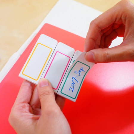 Etichete autocolante albe cu margine color [2]