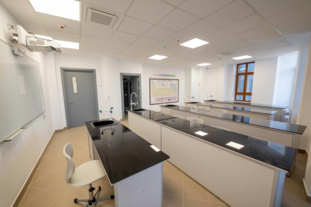 Masa pentru laboratorul de chimie MODEL 1 (pentru 4 pers) [7]