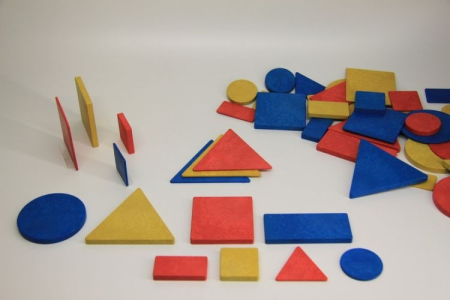 Materiale Didactice si Jocuri Prescolari - Set figuri geometrice (48 piese)