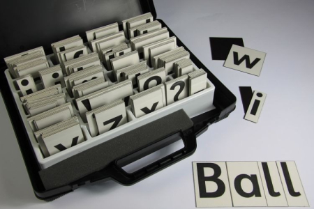 Materiale Didactice si Jocuri Prescolari - Set litere magnetice - Engleza (340 piese)