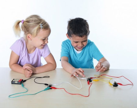 Trusa Experimentam electricitatea [1]