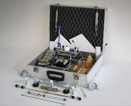 Materiale Didactice - Un set pentru experimentele studenților în mecanică
