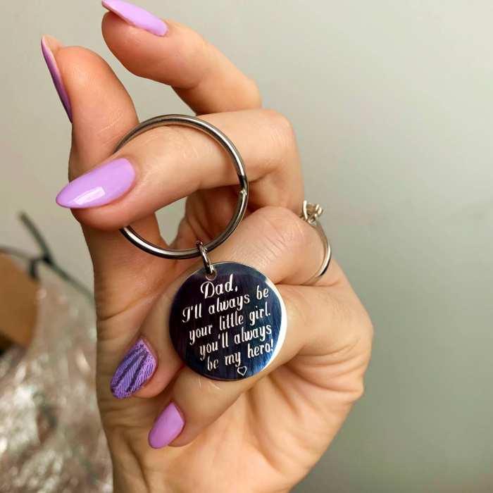 Breloc cu Banut Personalizat 25 Mm, Gravura cu Mesaj – Dad, I Will Always Be [2]