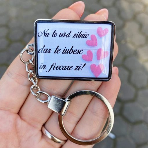 Breloc Pentru Cupluri Personalizat cu Mesaj – Nu Te Vad Zilnic Dar Te Iubesc In Fiecare Zi! [3]
