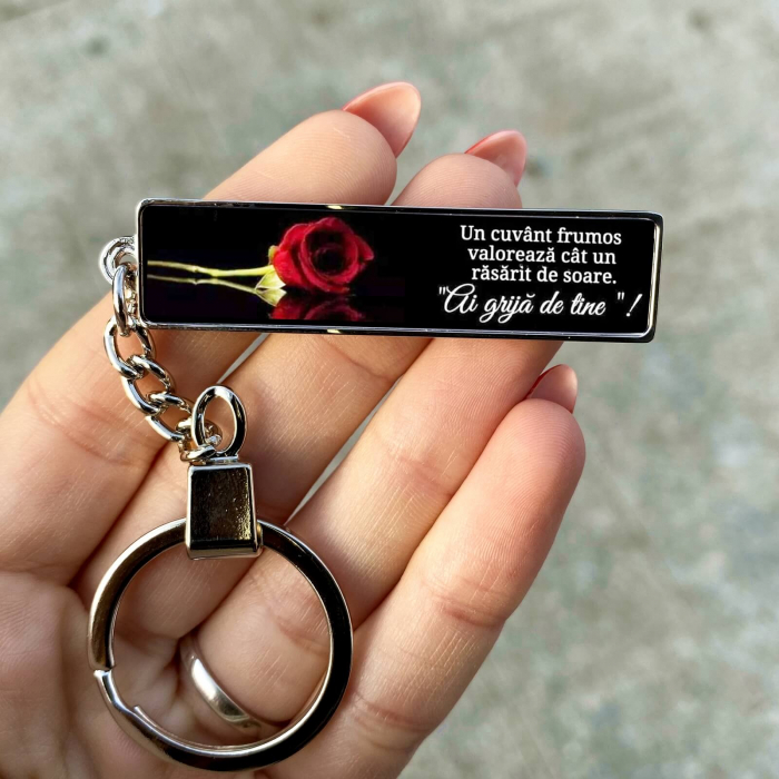 Breloc personalizat - Ai grija de tine [2]
