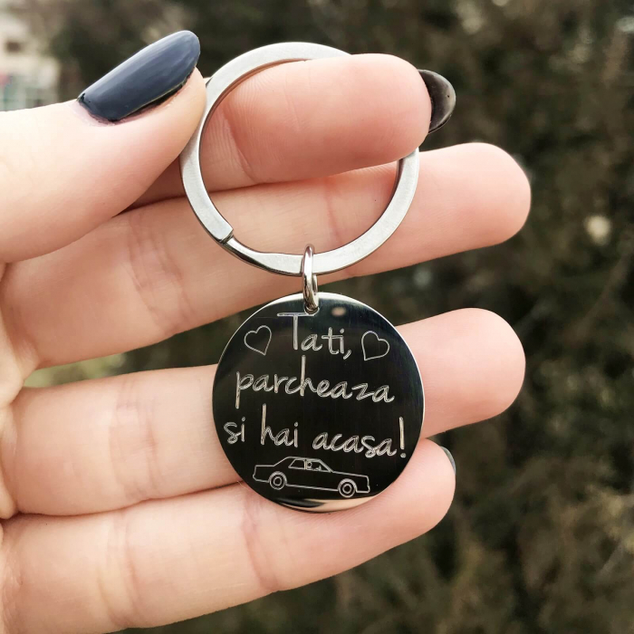 Breloc Chei Gravat cu Banut 25 Mm Personalizat – Tati, Parcheaza si Hai Acasa! [2]