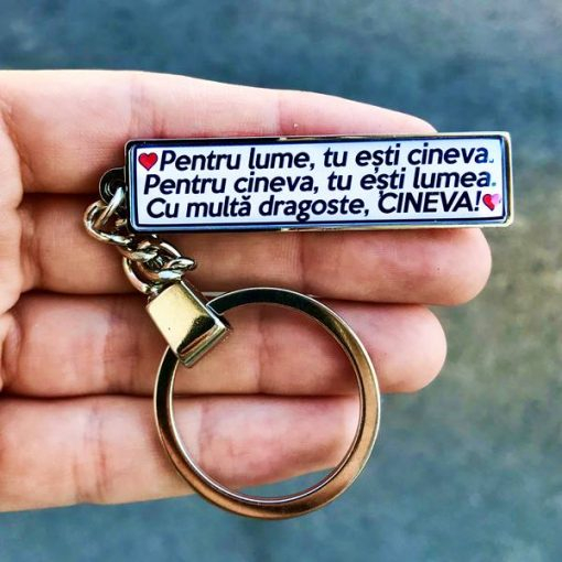Breloc pt Chei Personalizat cu Mesaj – Pentru Lume Tu Esti Cineva [2]